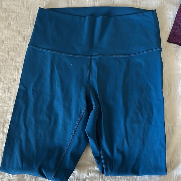 Lululemon Wunder Under Leggings 28” Luxtreme High Rise Size 8 EUC - Picture 3 of 4